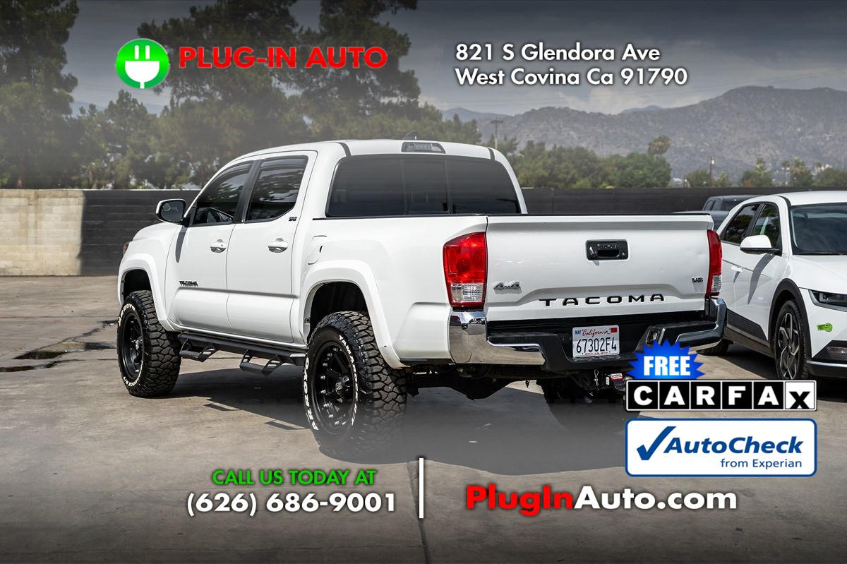 2017 Toyota Tacoma SR5 Sport TRD Pro photo 2