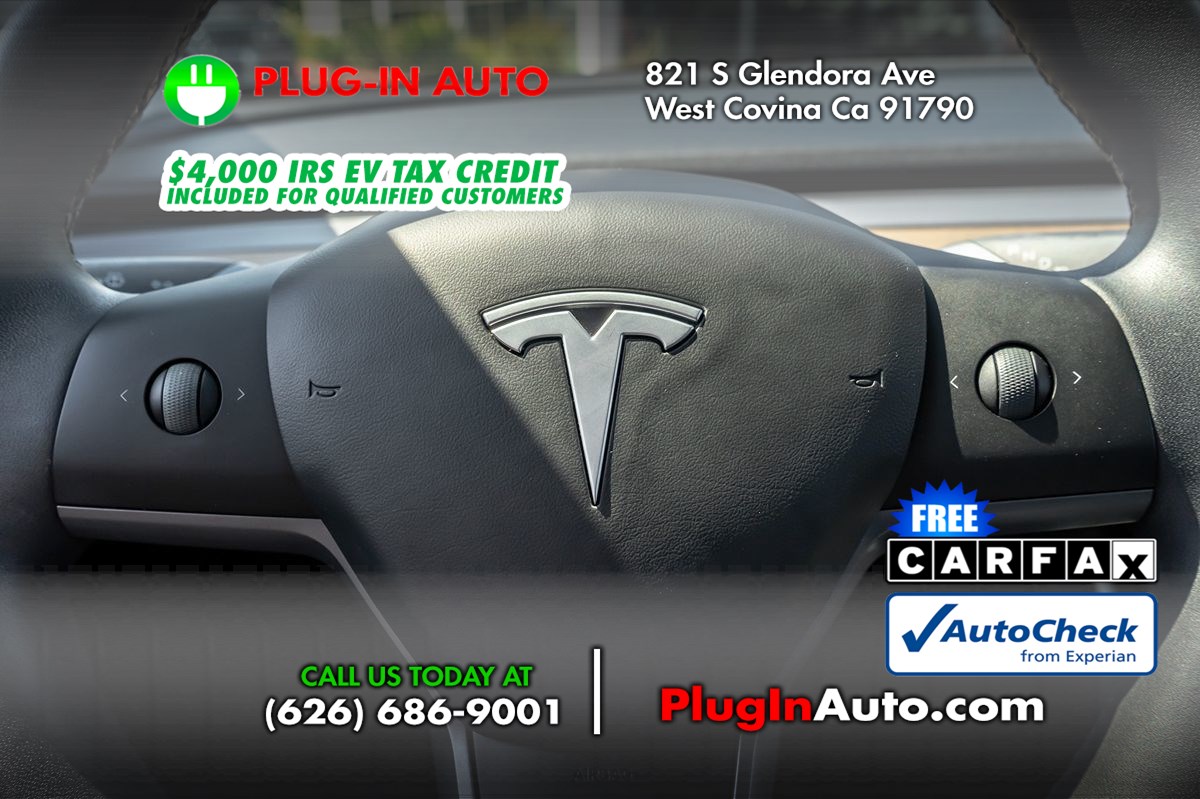 2020 Tesla Model 3 Standard Range Plus photo 12