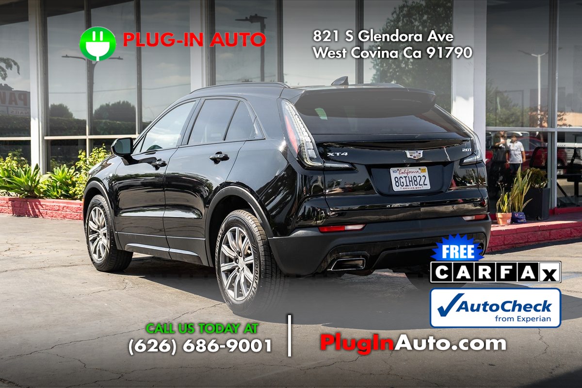 2019 Cadillac XT4 Sport photo 2