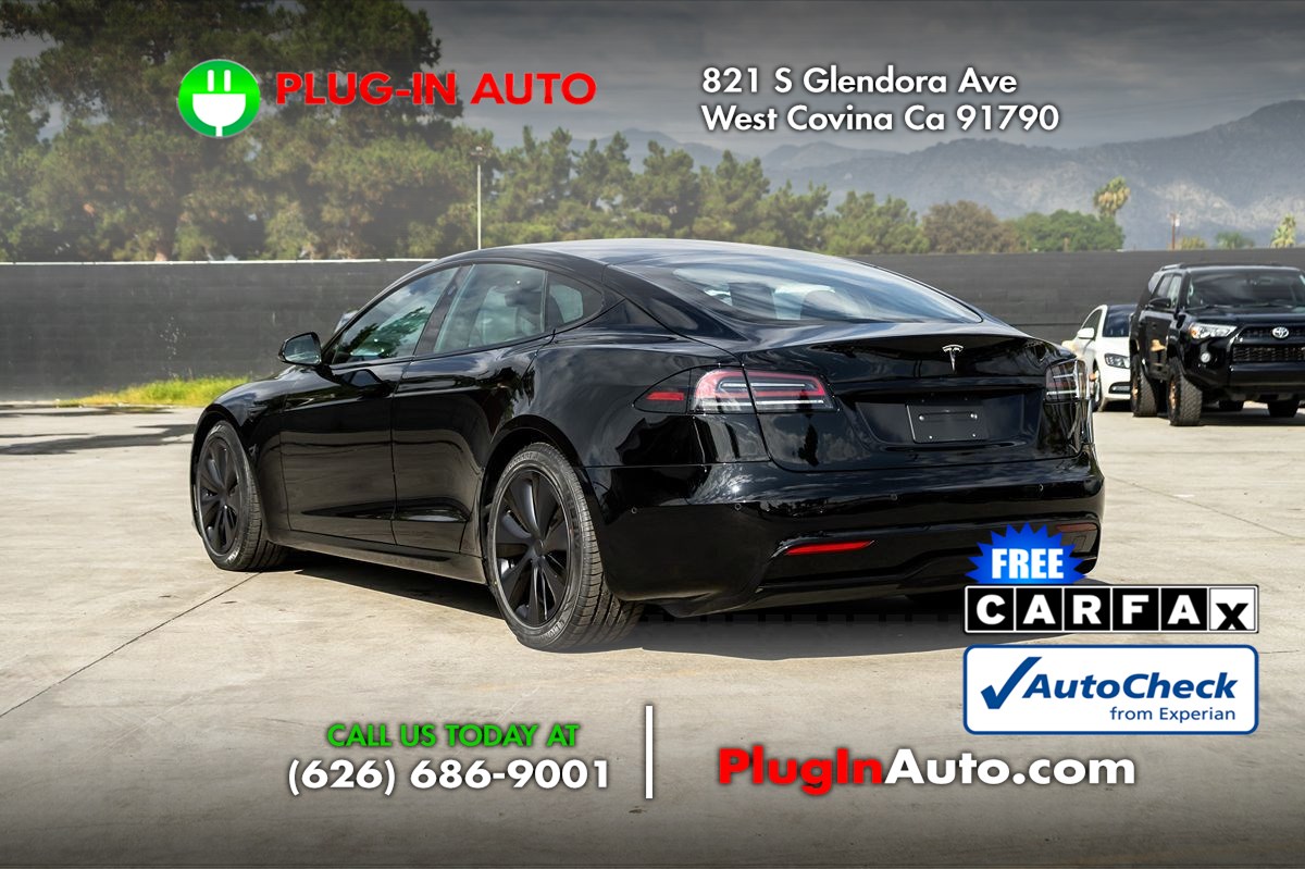 2022 Tesla Model S photo 2