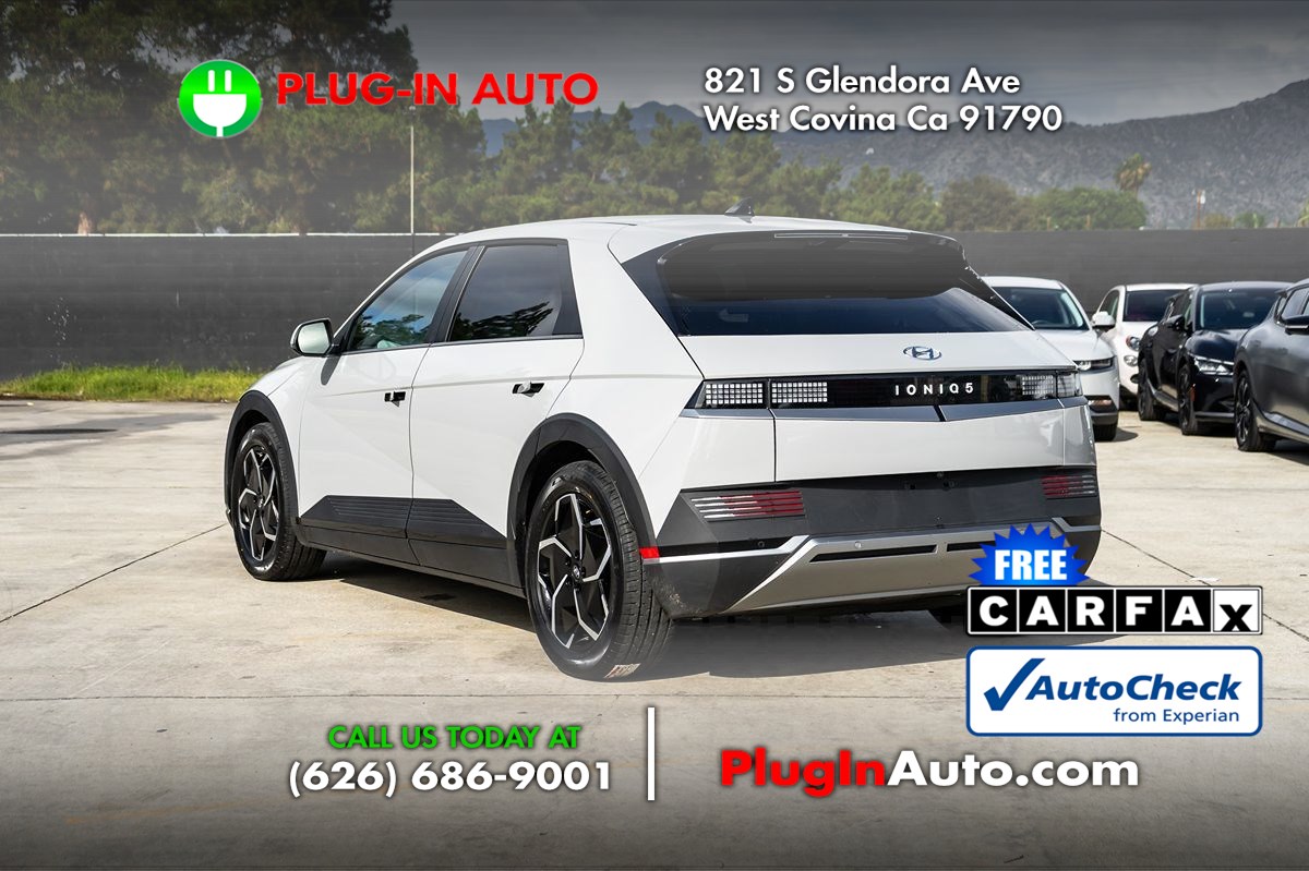 2024 Hyundai Ioniq 5 SE Standard Range photo 2