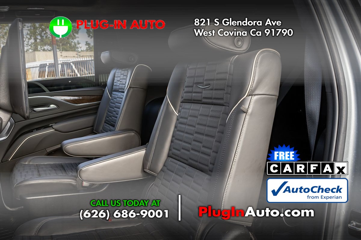 2024 Cadillac Escalade ESV Sport Platinum photo 2