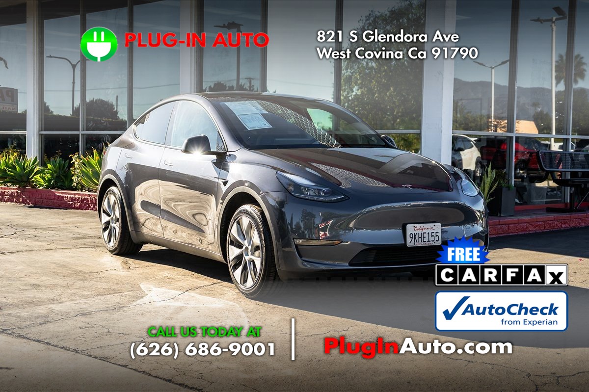 2023 Tesla Model Y photo 3