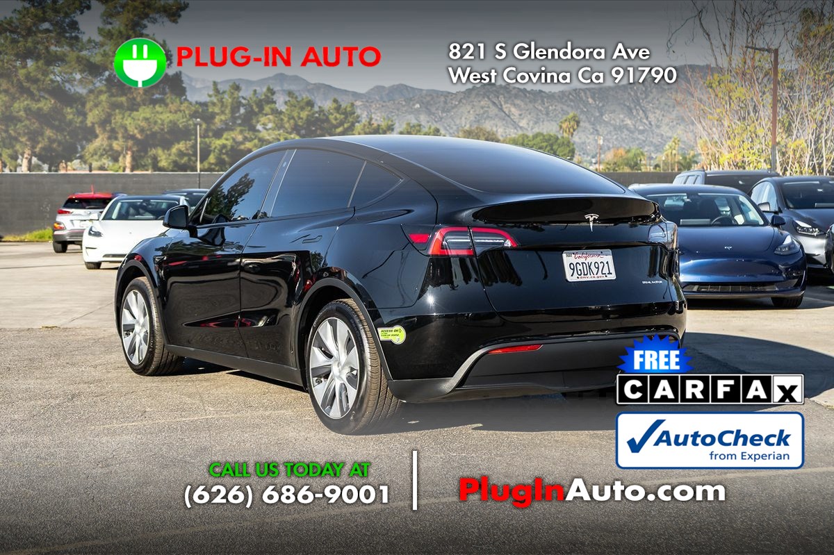 2023 Tesla Model Y Long Range photo 2