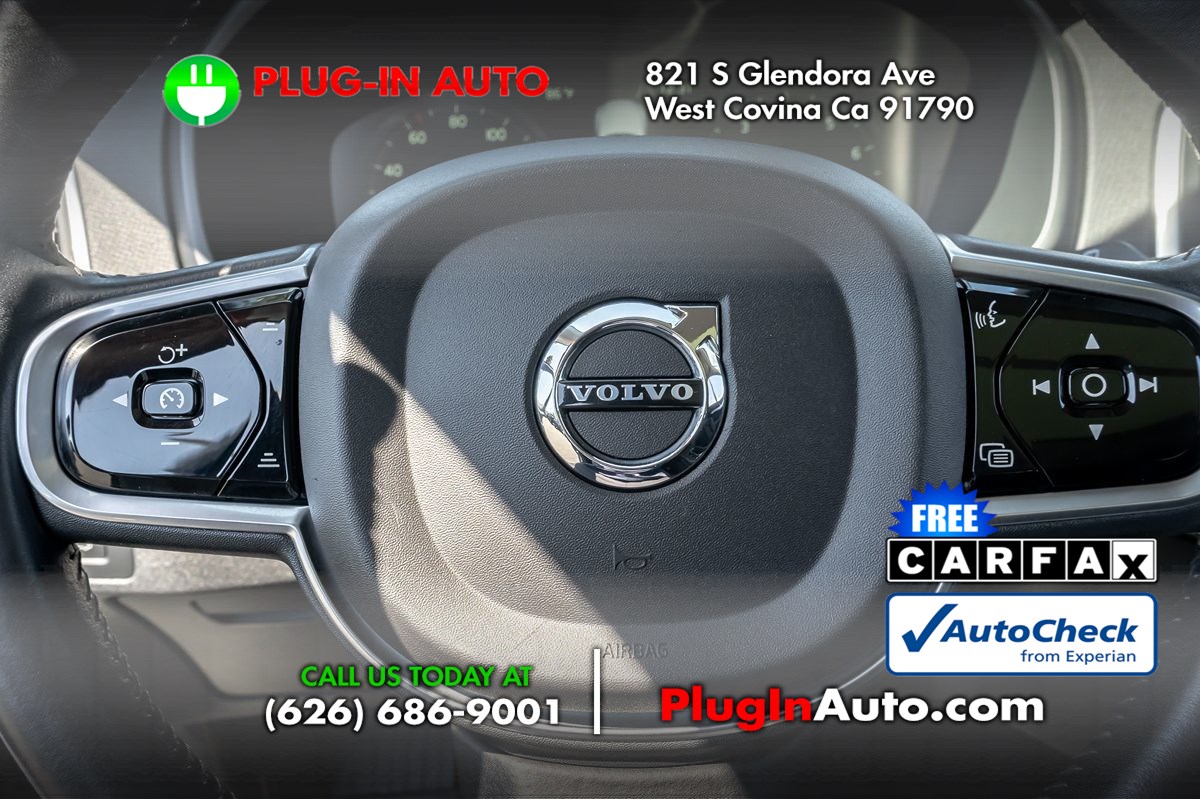 Sold 2016 Volvo XC90 T6 Momentum in West Covina