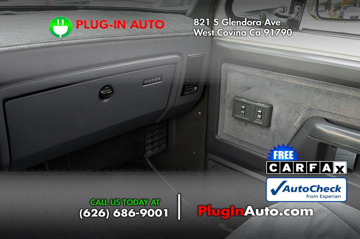 1992 Dodge D series - Photo 15
