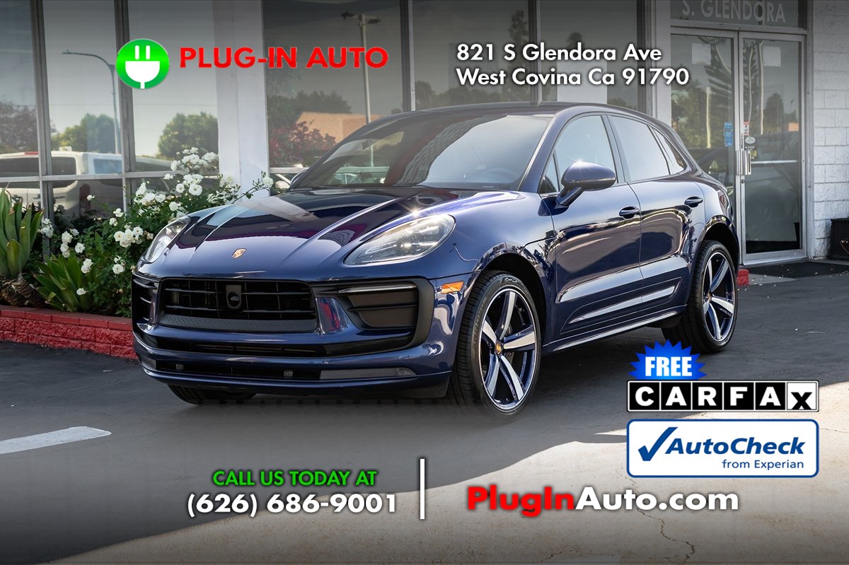 2023 Porsche Macan -'s photo