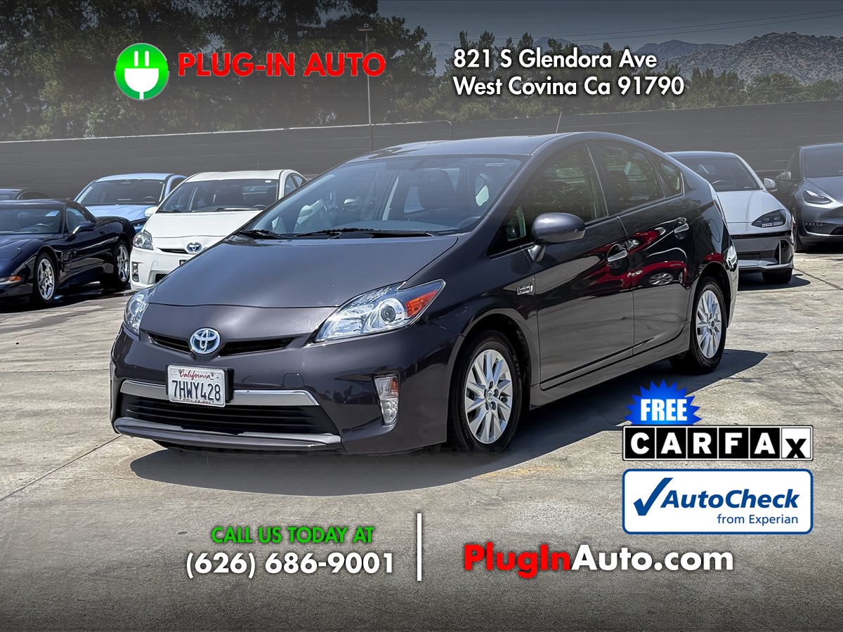 2015 Toyota Prius -'s photo