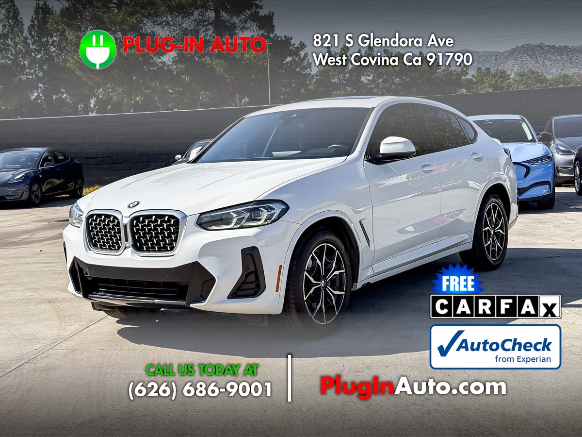 2022 BMW X4 xDrive30i's photo