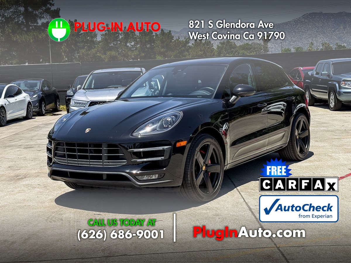 2016 Porsche Macan Turbo's photo