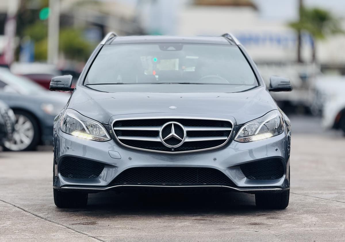 2016 Mercedes Benz E 350 photo 2
