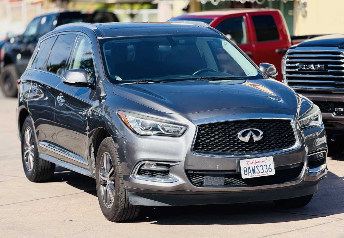 2018 Infiniti QX60 Premium photo 4