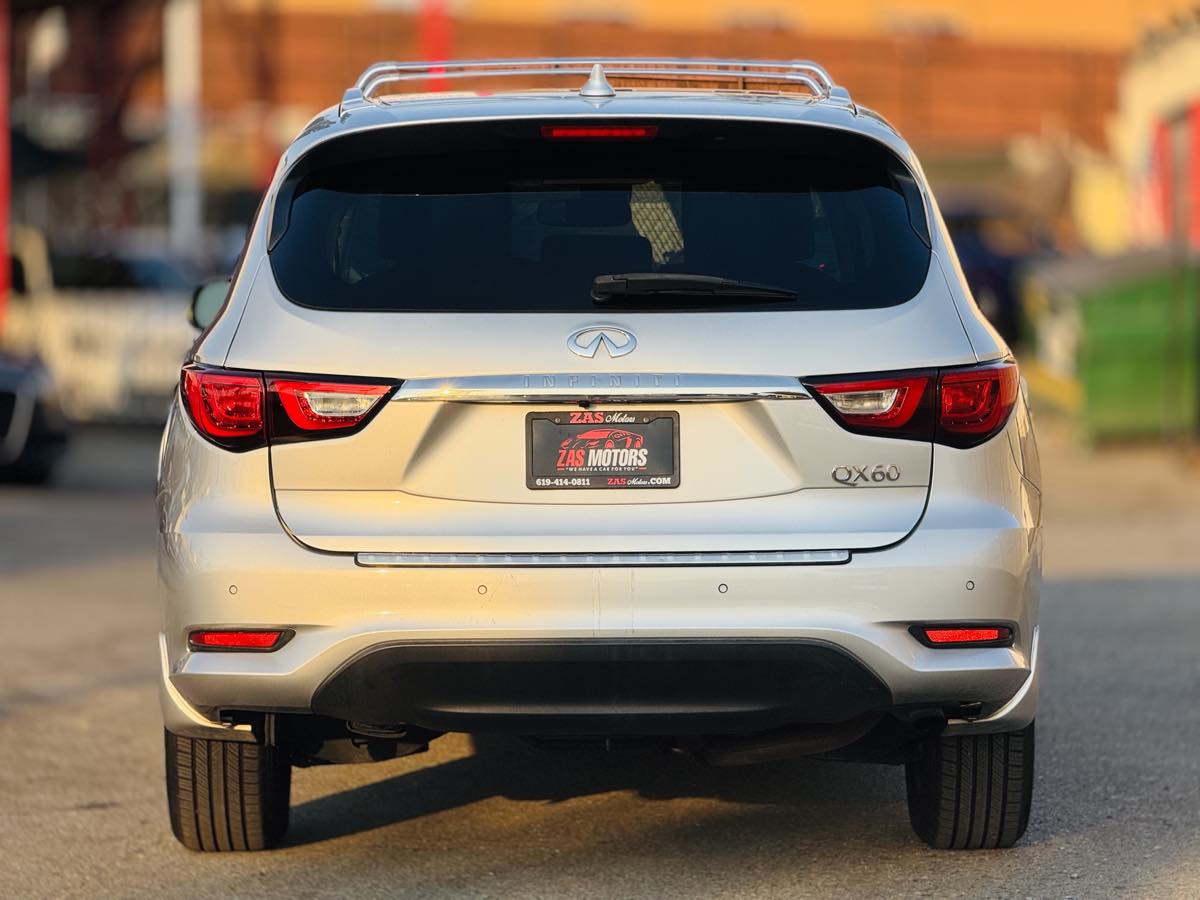 2017 Infiniti QX60 Base photo 5