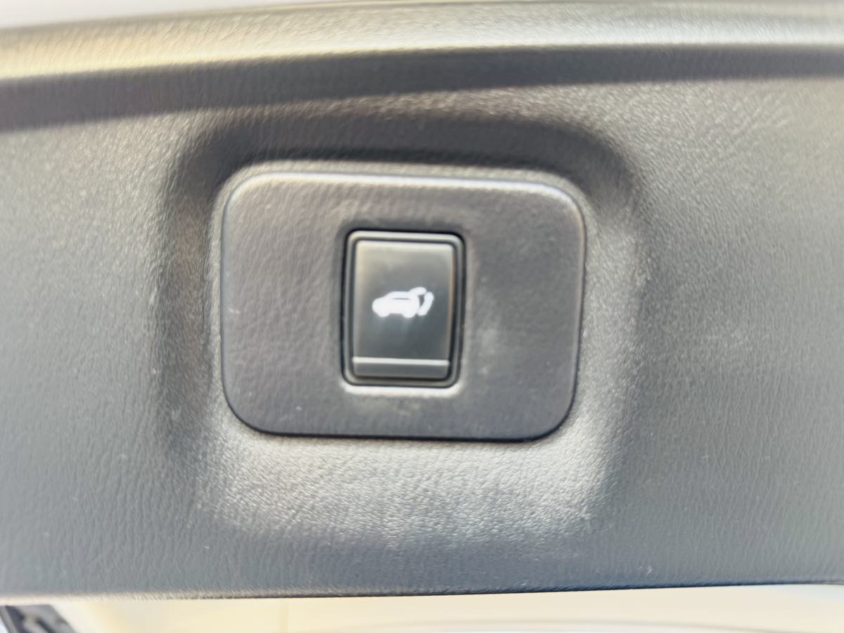 2017 Infiniti QX60 Base photo 9