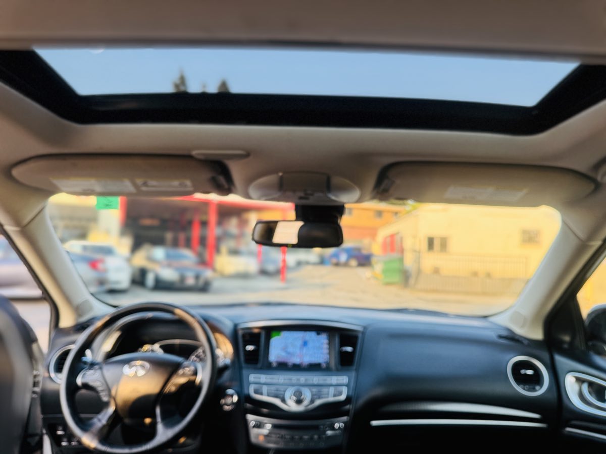 2017 Infiniti QX60 Base photo 26