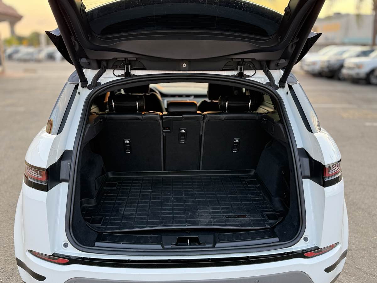 2020 Land Rover Range Rover Evoque S photo 11