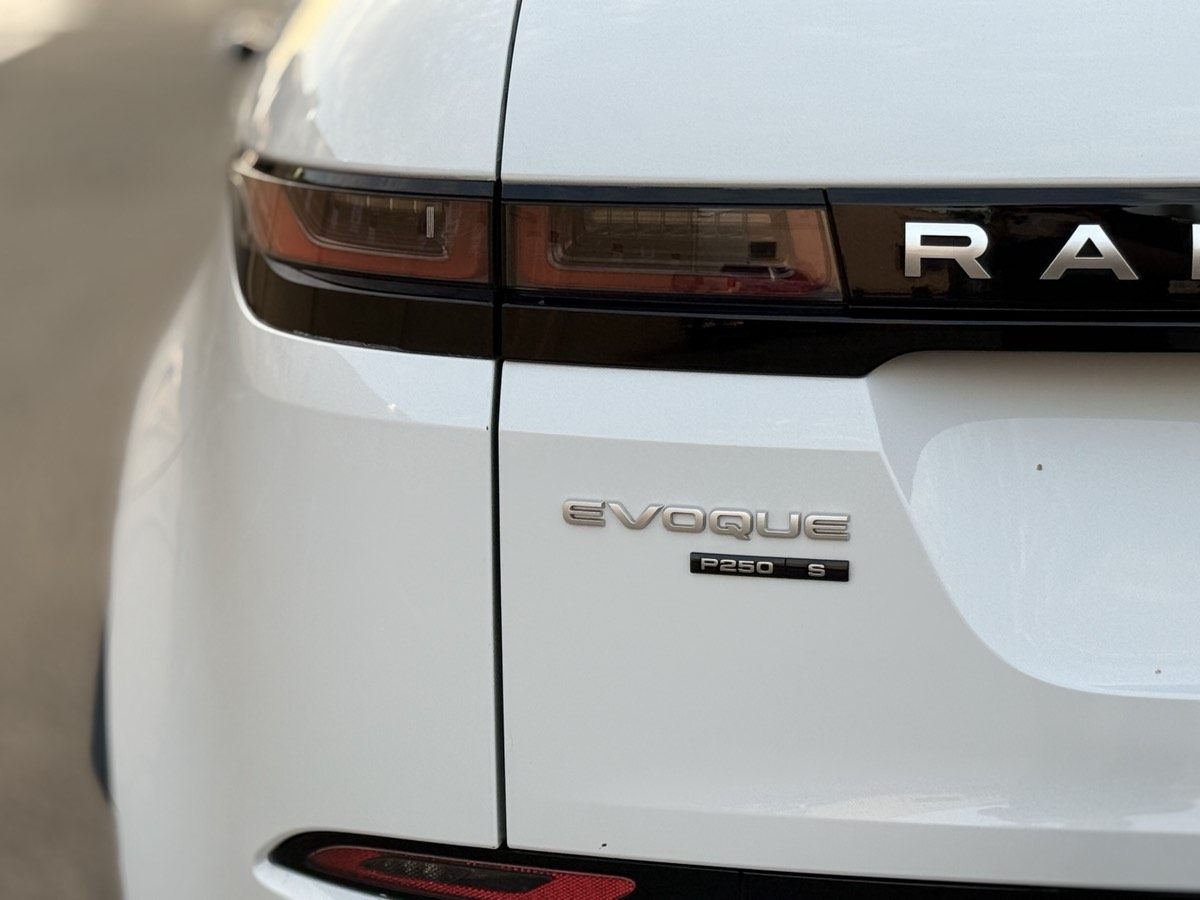 2020 Land Rover Range Rover Evoque S photo 13