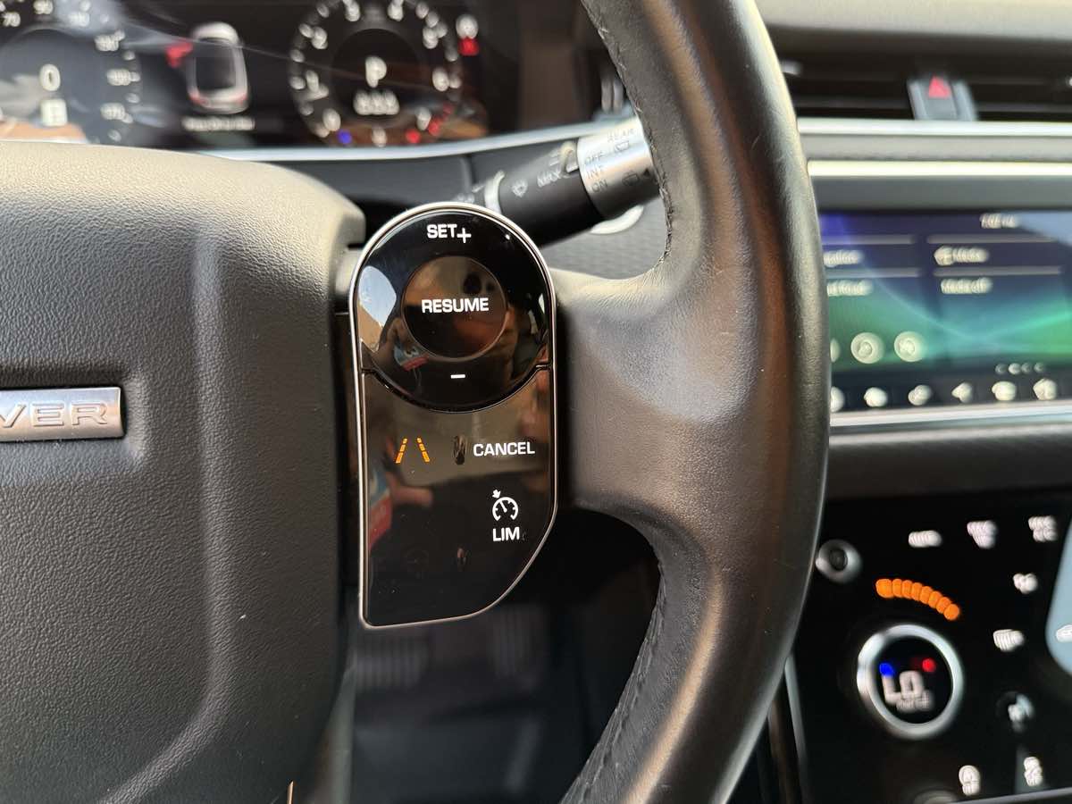 2020 Land Rover Range Rover Evoque S photo 22