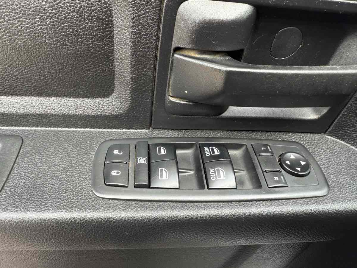 2017 Ram 1500 Express photo 23