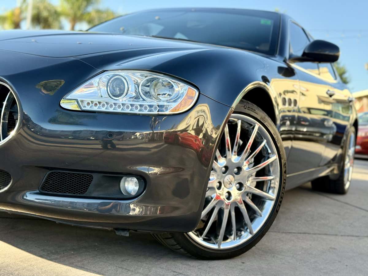 2010 Maserati Quattroporte S photo 4