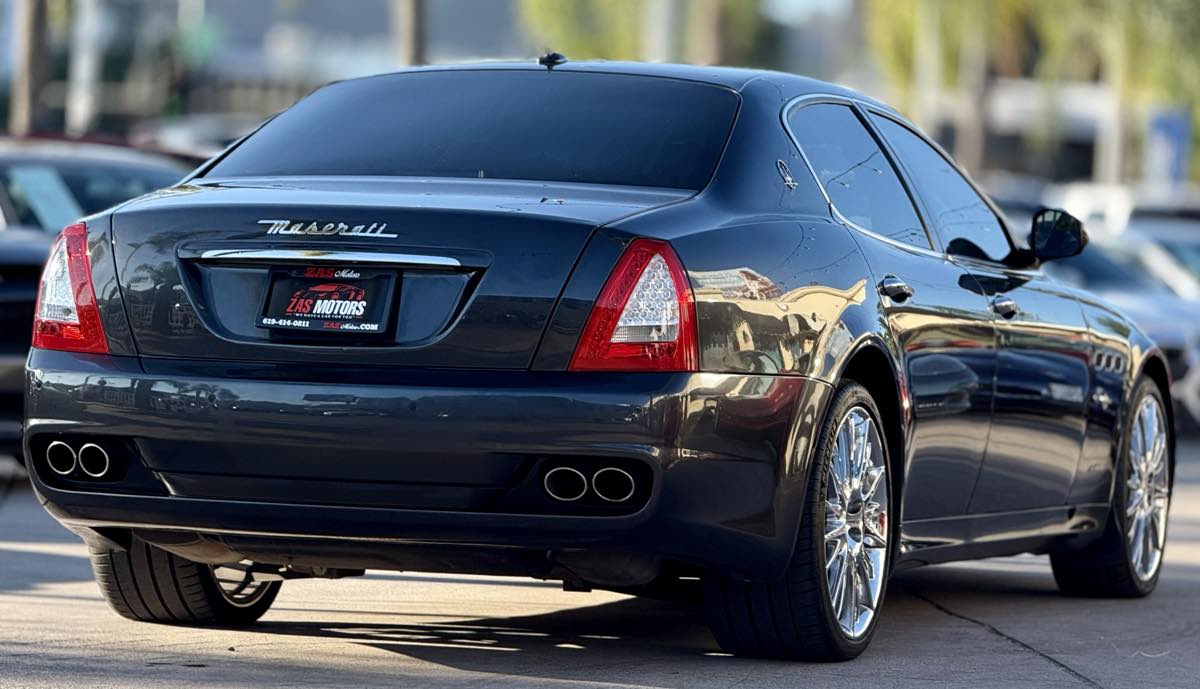 2010 Maserati Quattroporte S photo 6