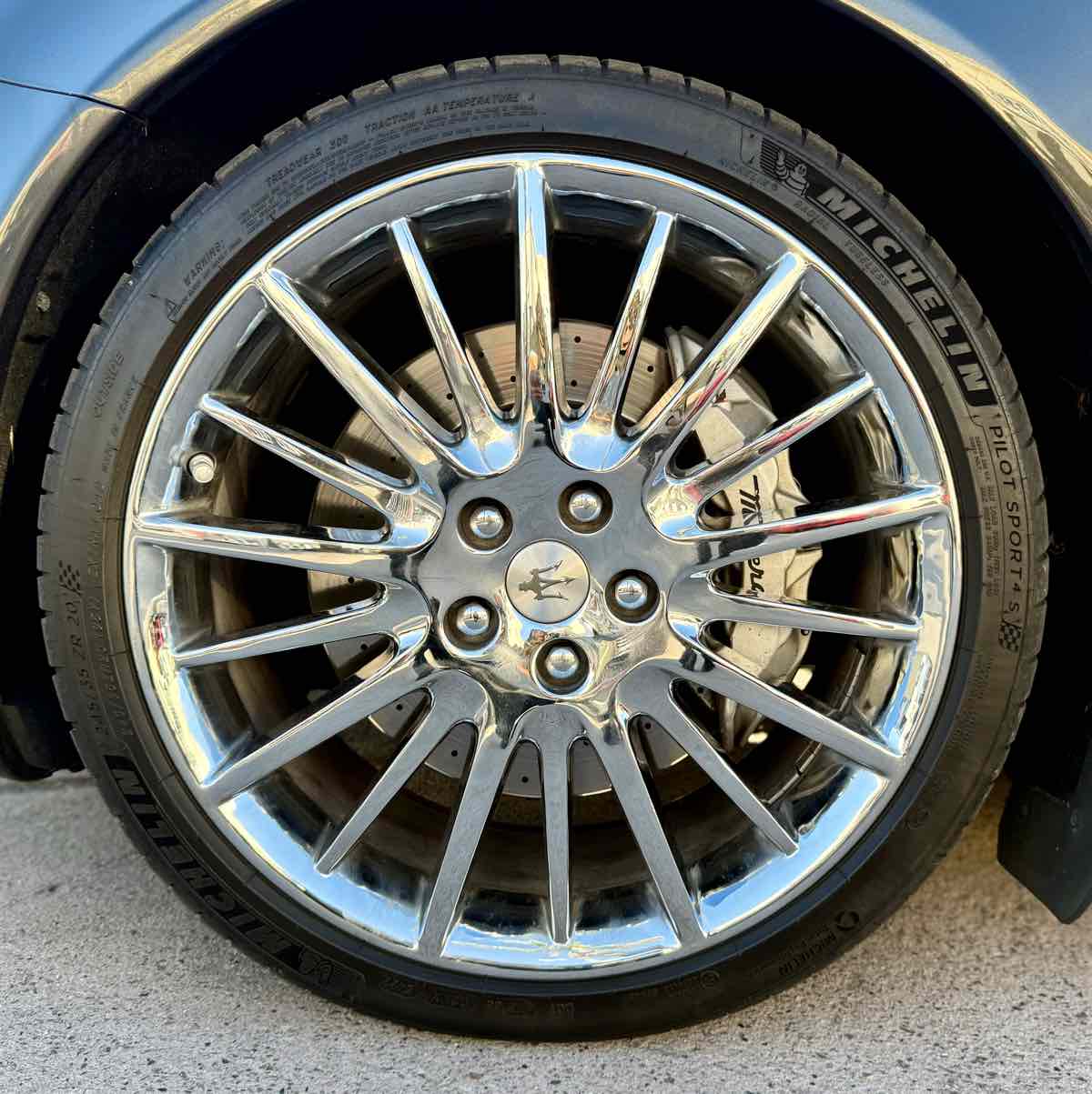 2010 Maserati Quattroporte S photo 14