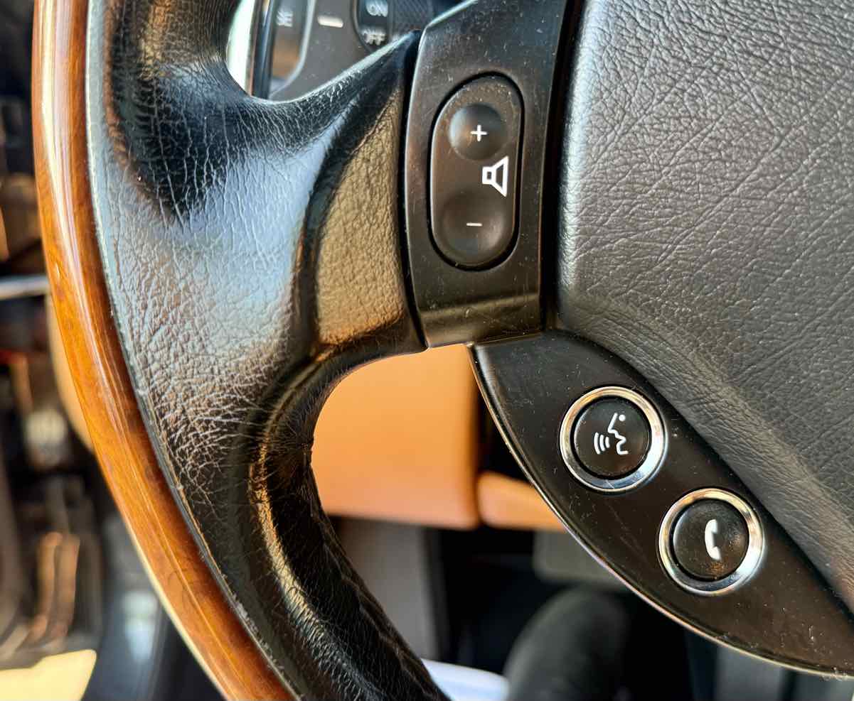 2010 Maserati Quattroporte S photo 19