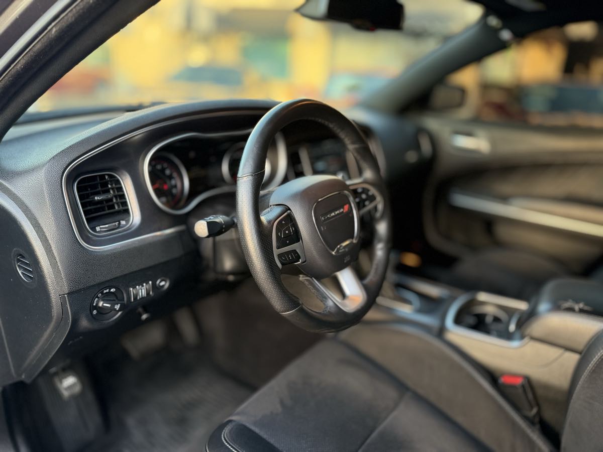 2018 Dodge Charger R/T Scat Pack photo 11