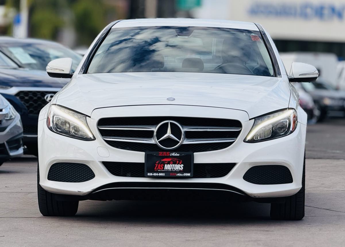 2015 Mercedes Benz C 300 photo 2