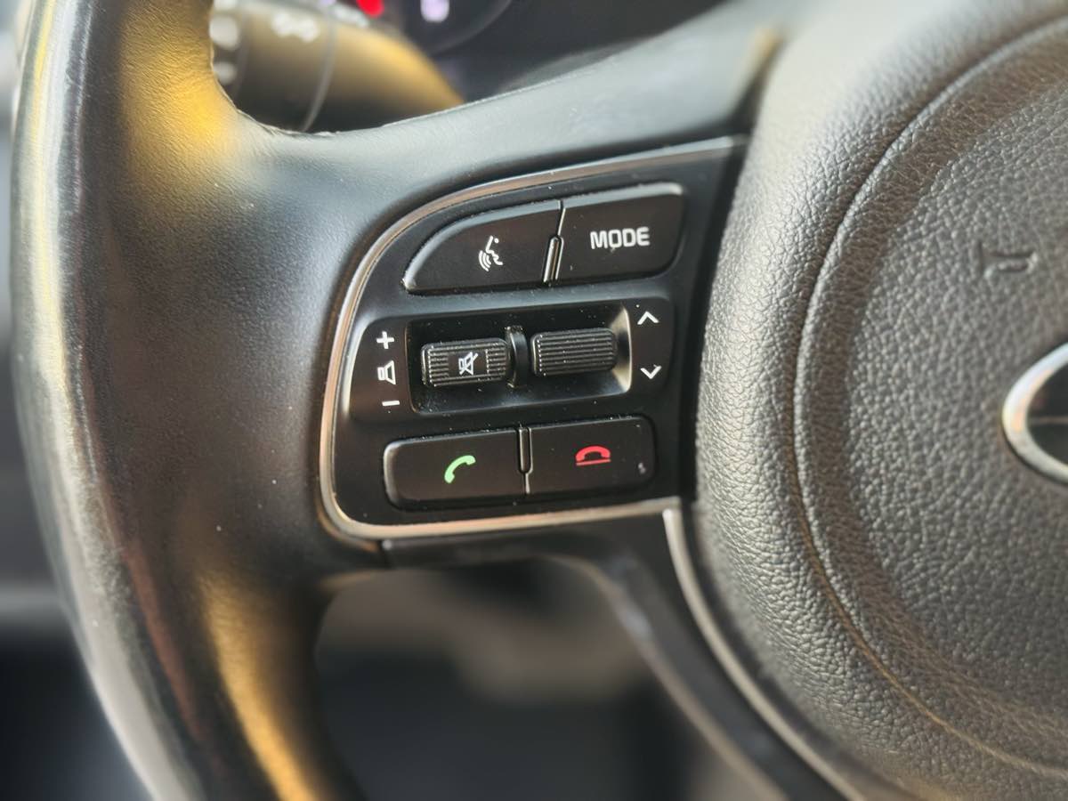 2018 Kia Optima Plug-In Hybrid EX photo 23