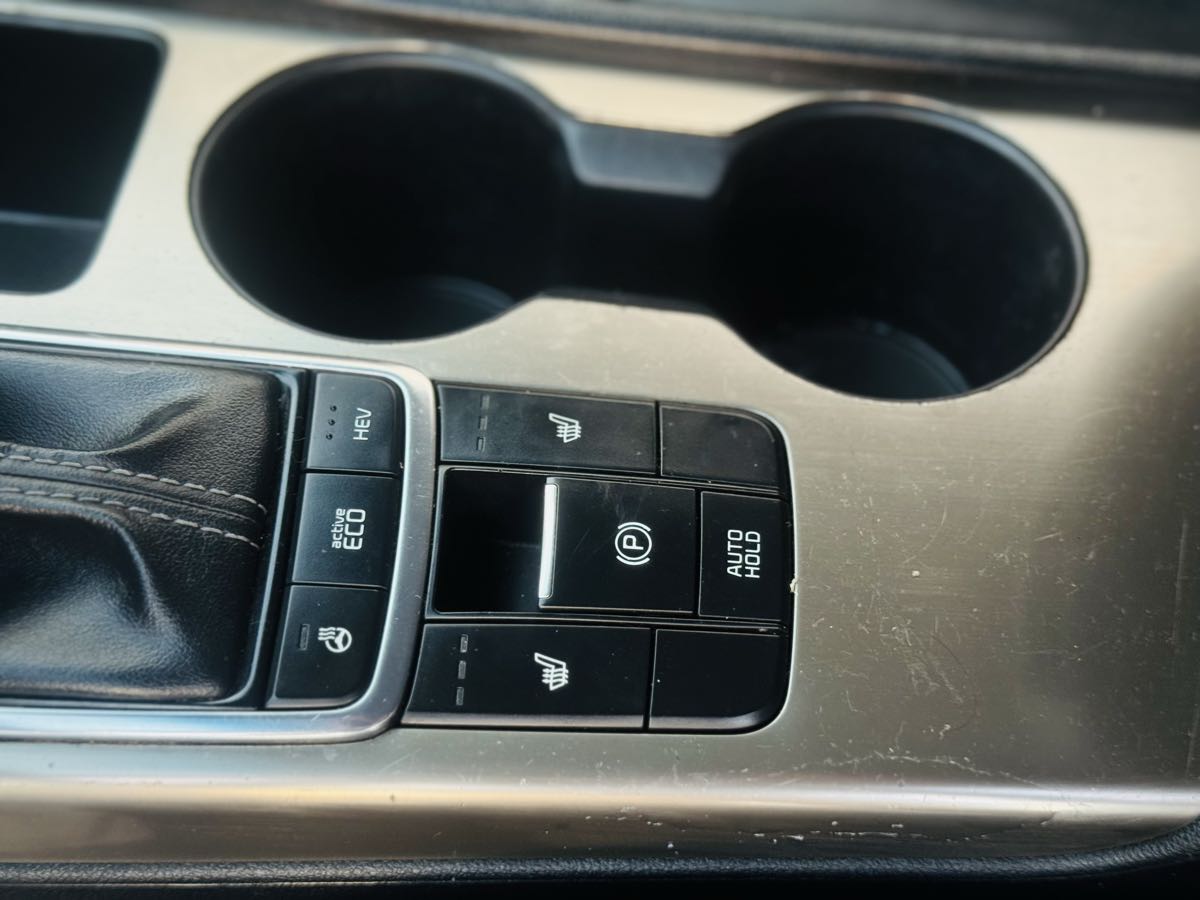 2018 Kia Optima Plug-In Hybrid EX photo 26