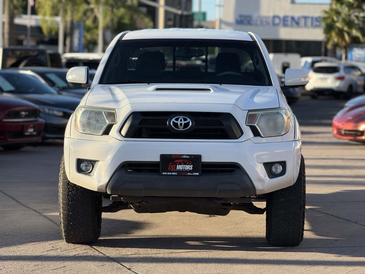 2013 Toyota Tacoma PreRunner photo 2