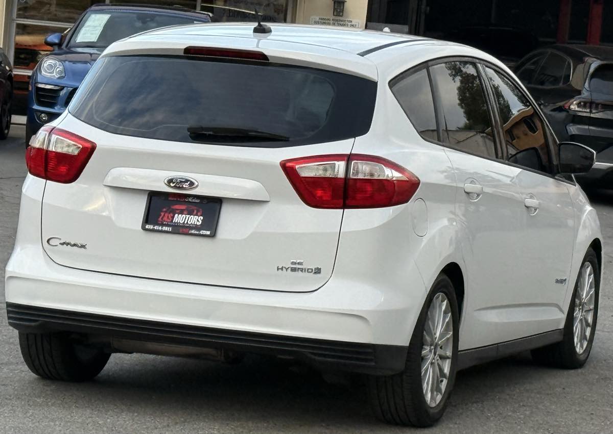 2013 Ford C-Max Hybrid SE photo 7