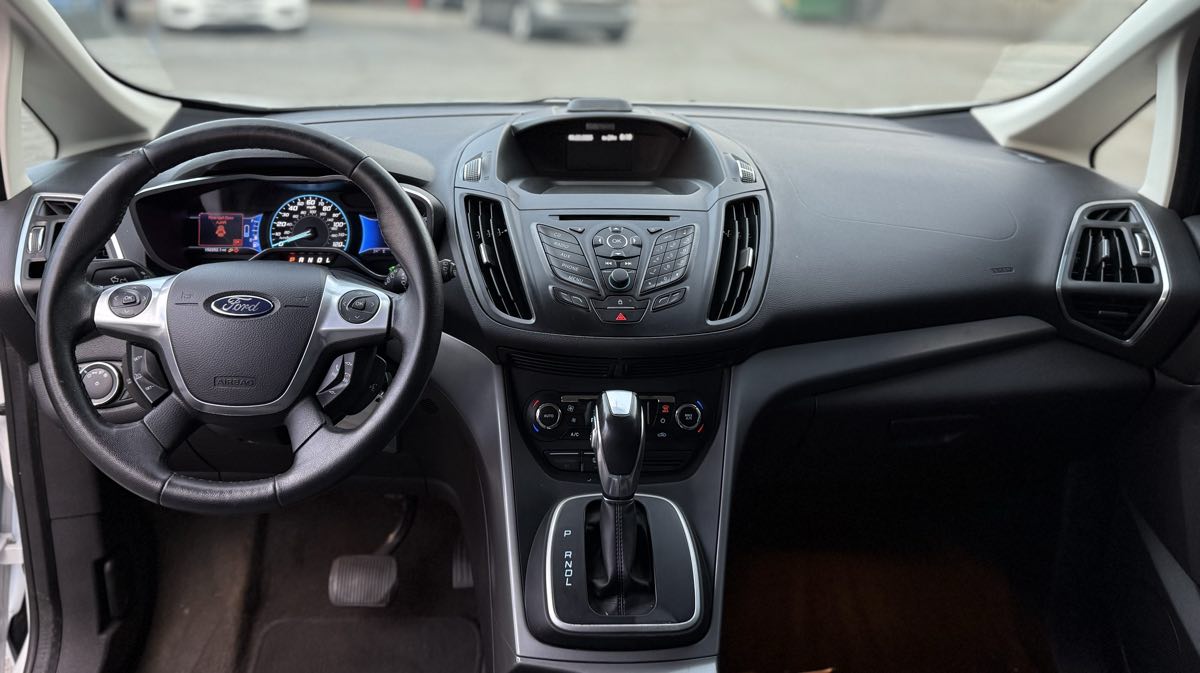 2013 Ford C-Max Hybrid SE photo 14
