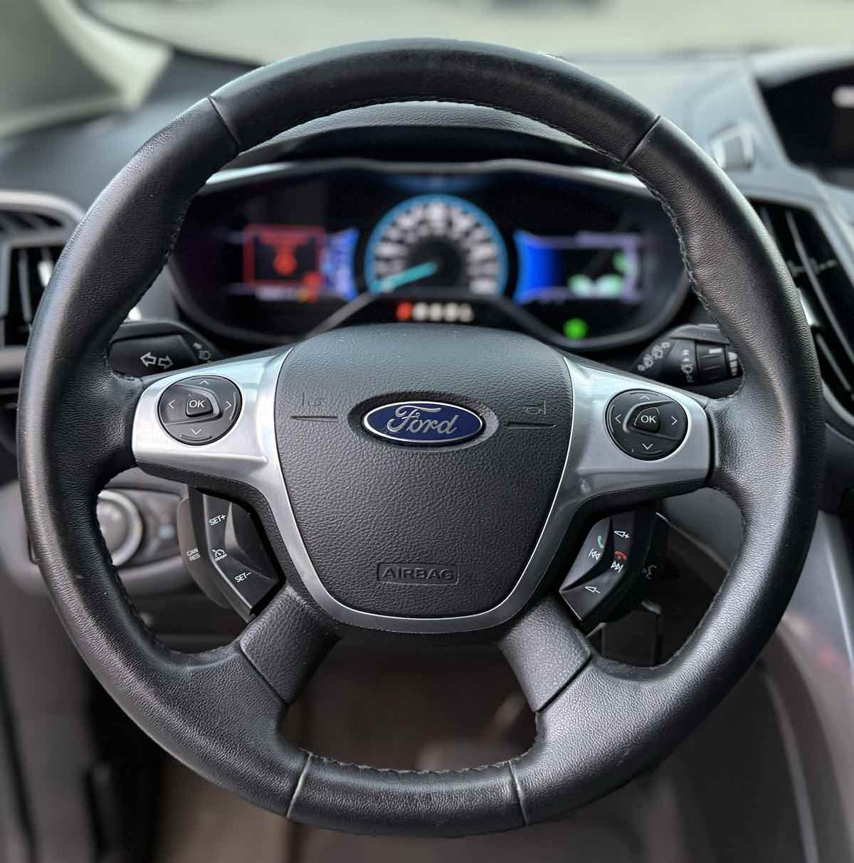 2013 Ford C-Max Hybrid SE photo 15