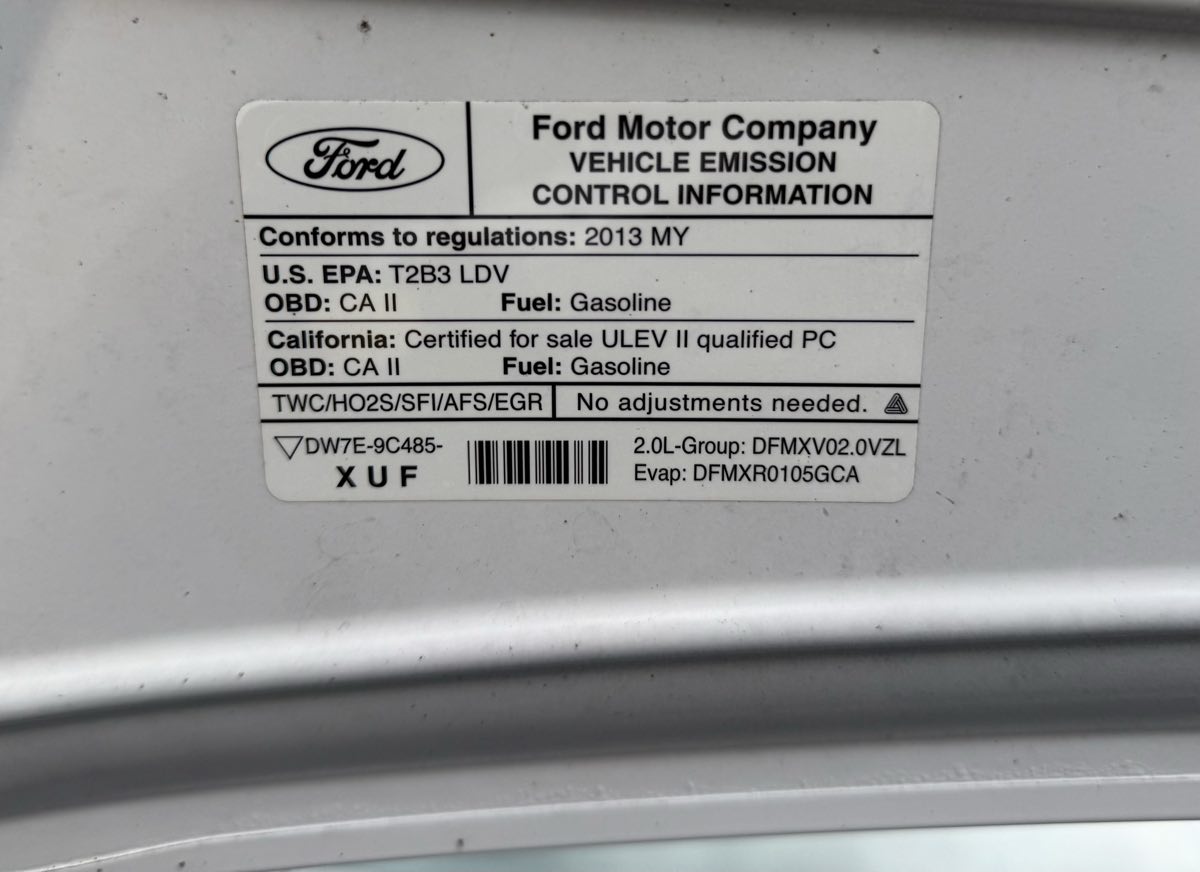 2013 Ford C-Max Hybrid SE photo 22