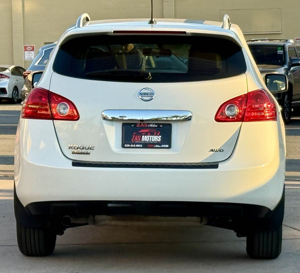 2014 Nissan Rogue Select S photo 5