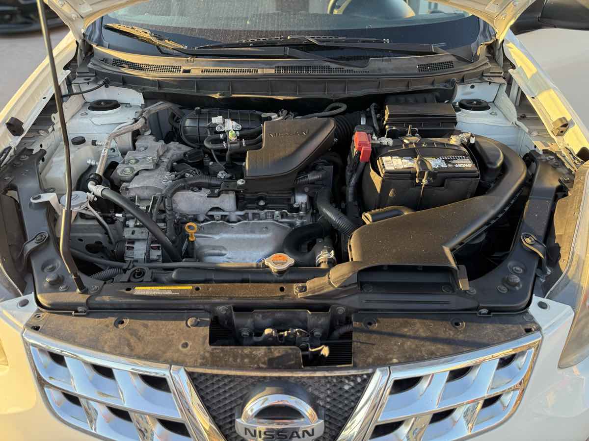 2014 Nissan Rogue Select S photo 23