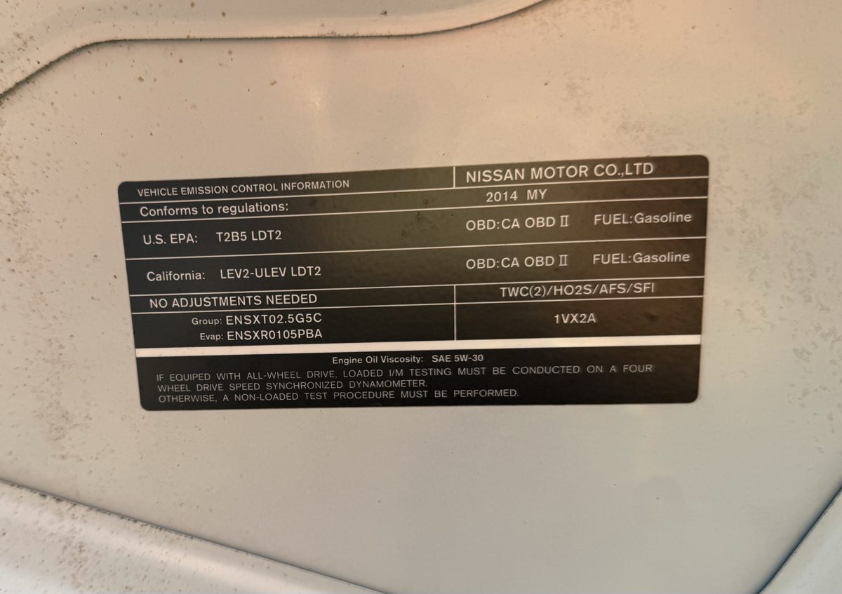 2014 Nissan Rogue Select S photo 24