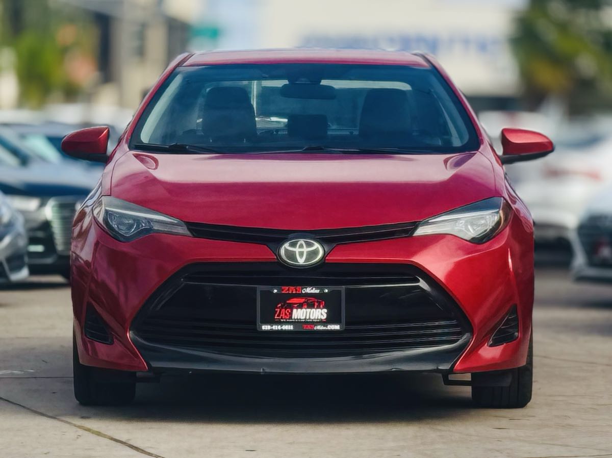 2018 Toyota Corolla XLE XSE photo 2