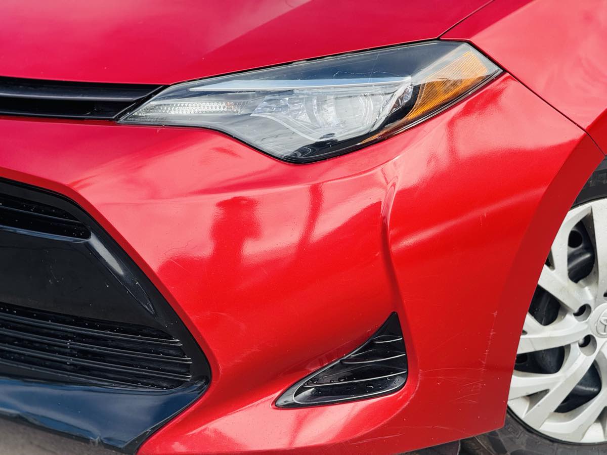 2018 Toyota Corolla XLE XSE photo 12