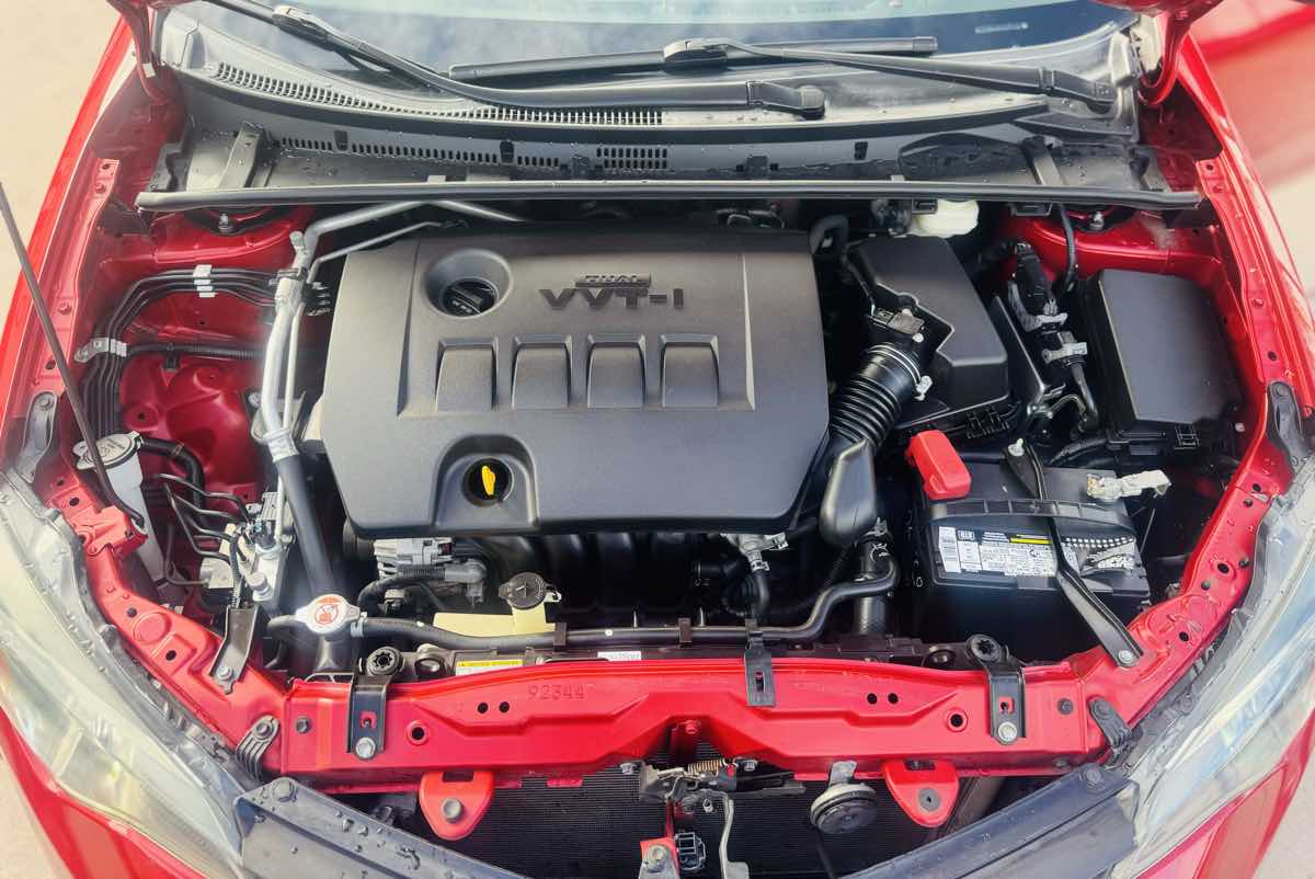2018 Toyota Corolla XLE XSE photo 26