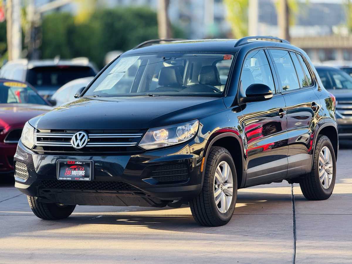 2017 Volkswagen Tiguan S Limited photo 2