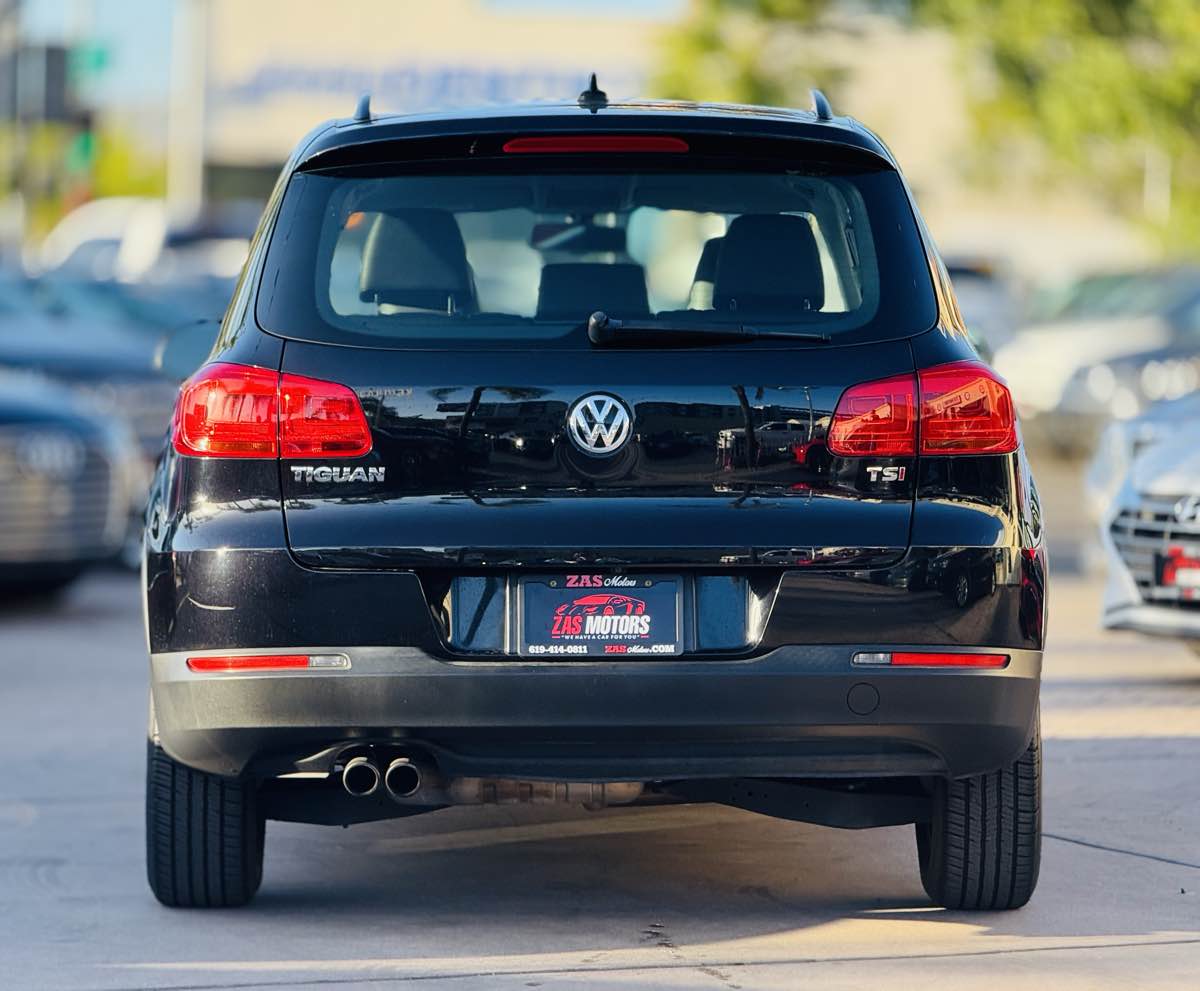 2017 Volkswagen Tiguan S Limited photo 4