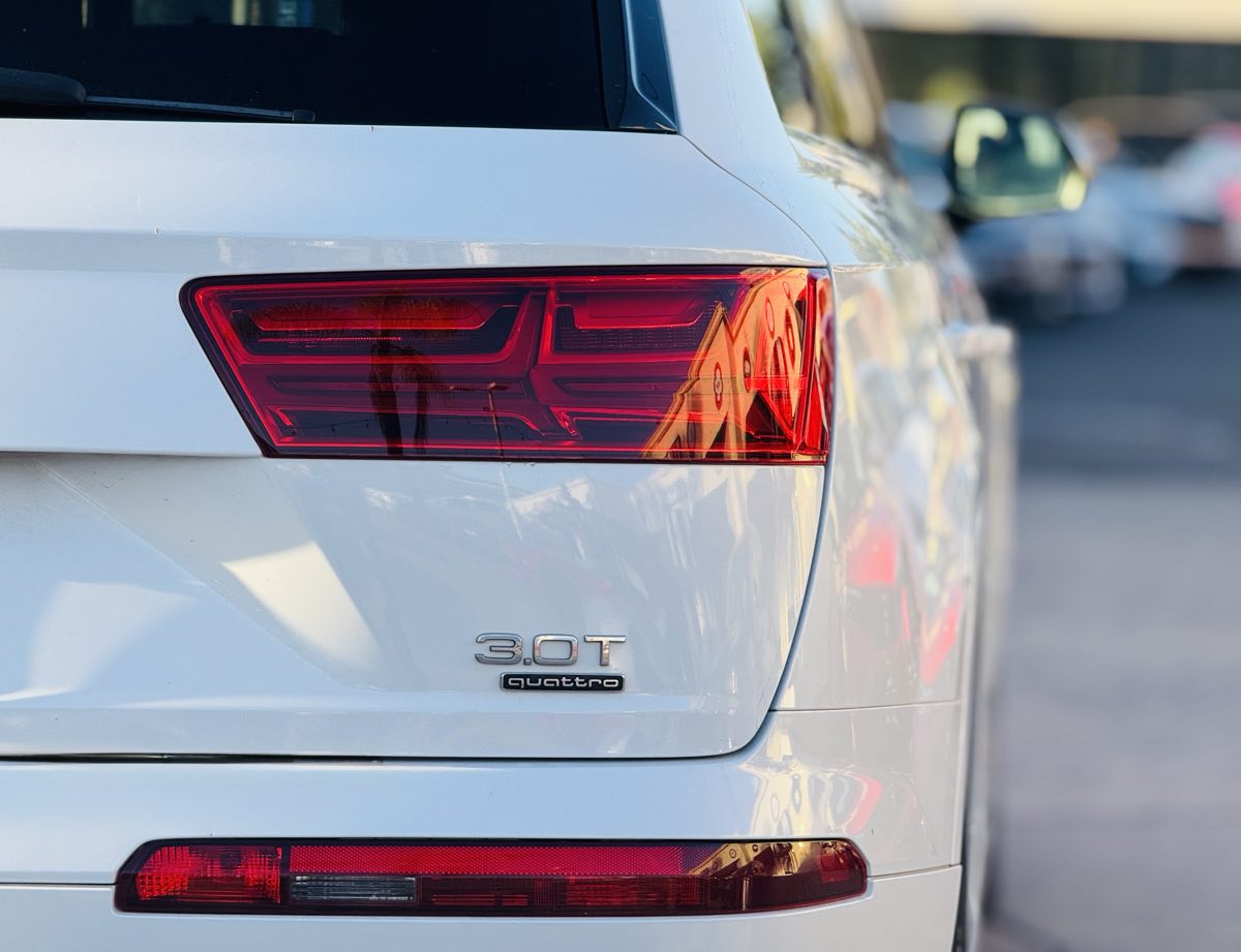 2017 Audi Q7 Premium Plus photo 13