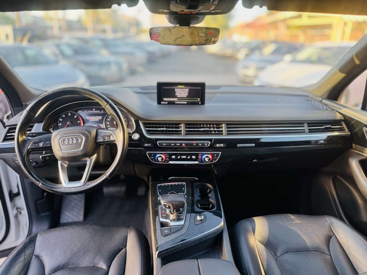 2017 Audi Q7 Premium Plus photo 24
