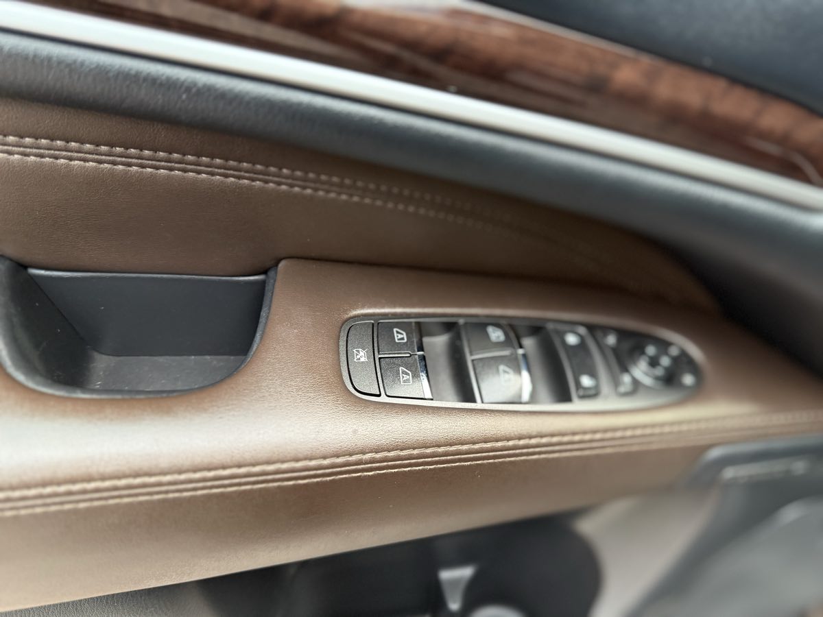2015 Infiniti QX60 photo 16