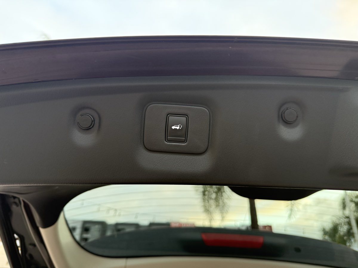 2015 Infiniti QX60 photo 25
