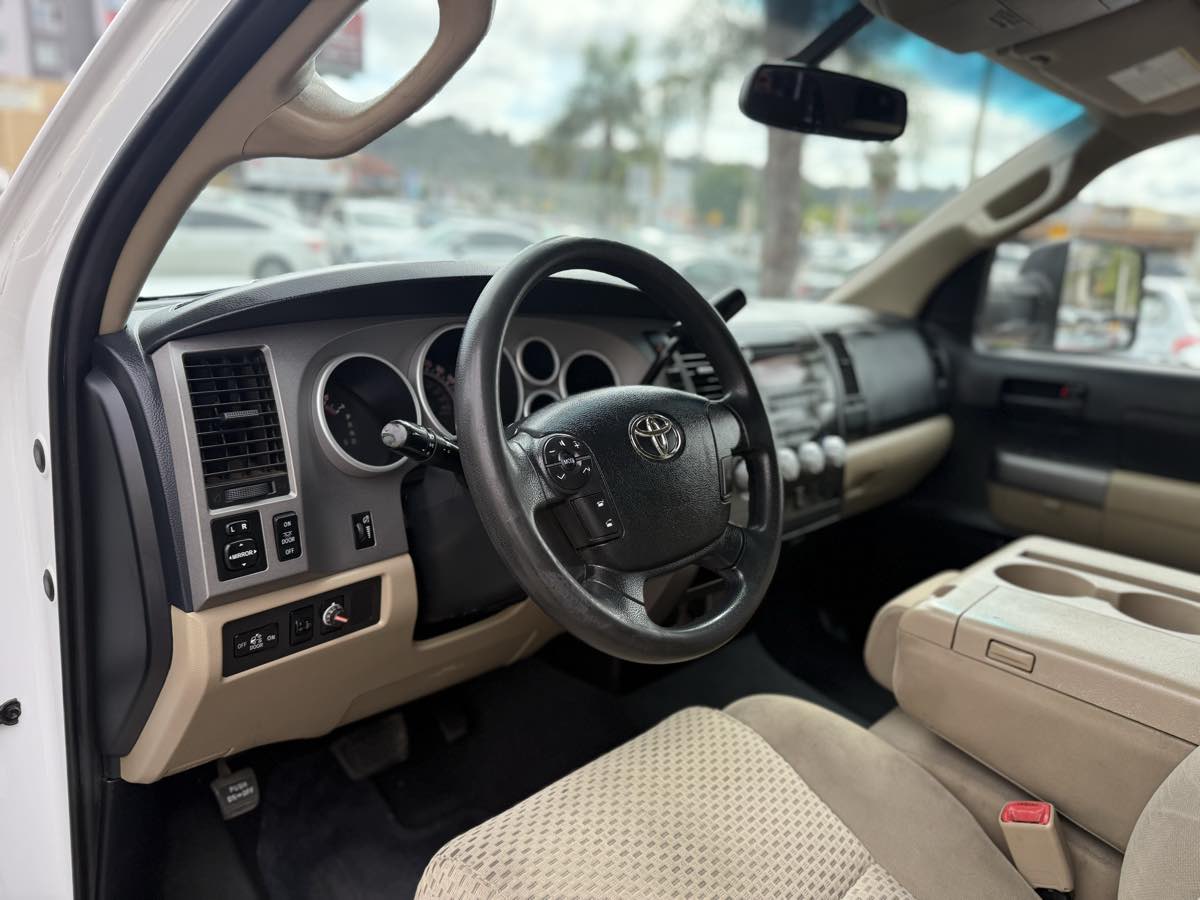 2013 Toyota Tundra SR5 photo 18