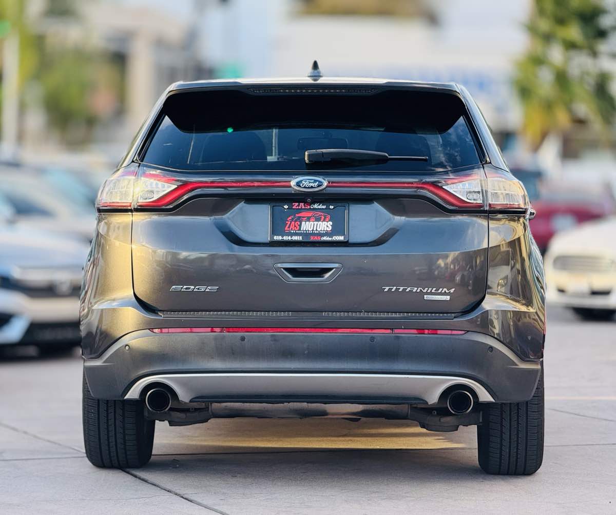 2017 Ford Edge Titanium photo 6